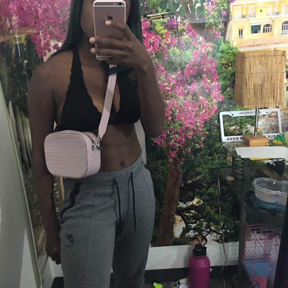 Pop & suki embossed camera bag - Picture 6 of 7